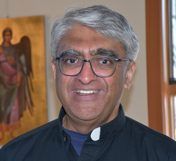 el altar en la capilla estudiantil de Gonzaga